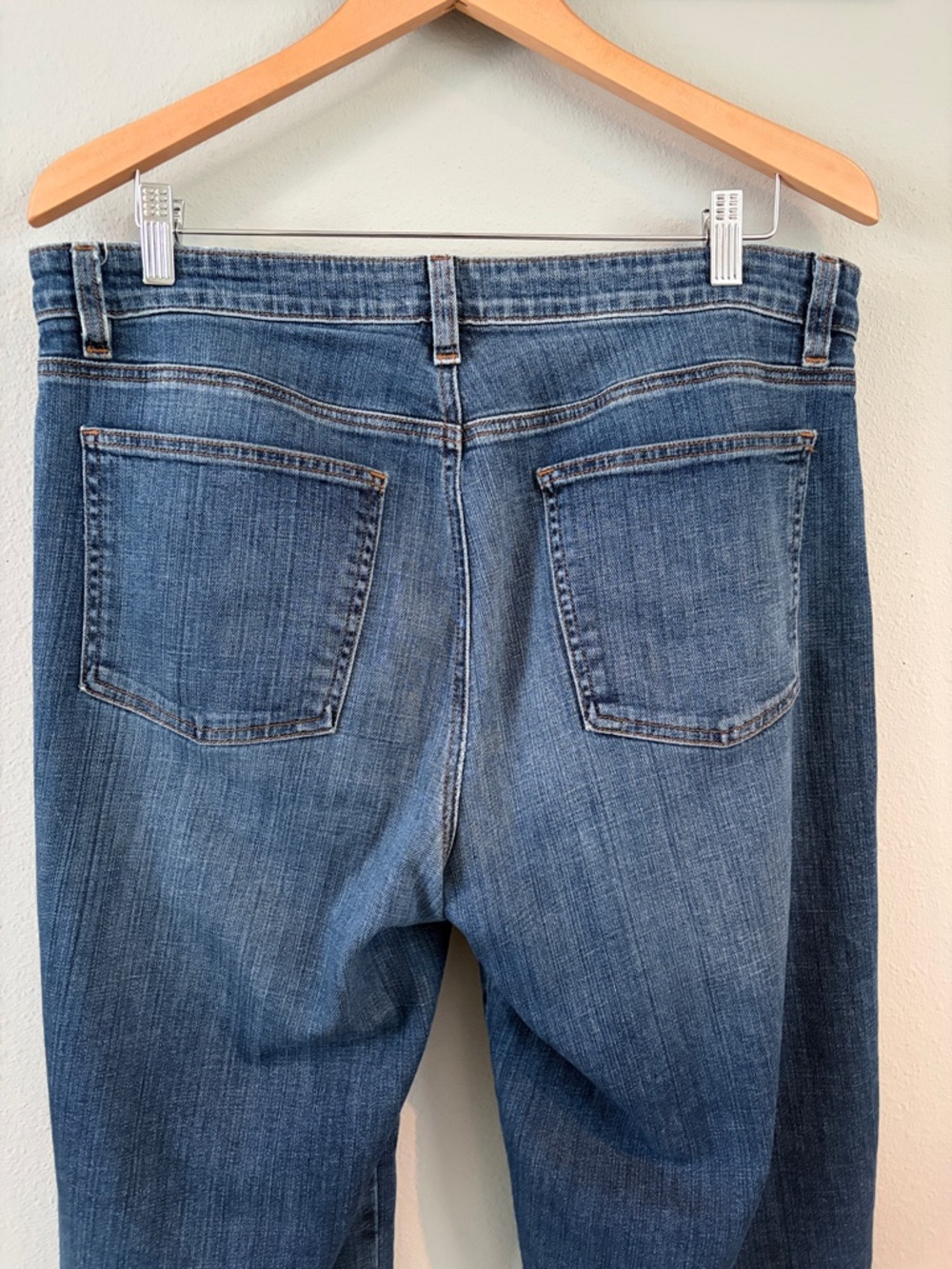 Eileen Fisher Dark Blue Denim Jeans with Contrast Stitching - Picture 7 of 7